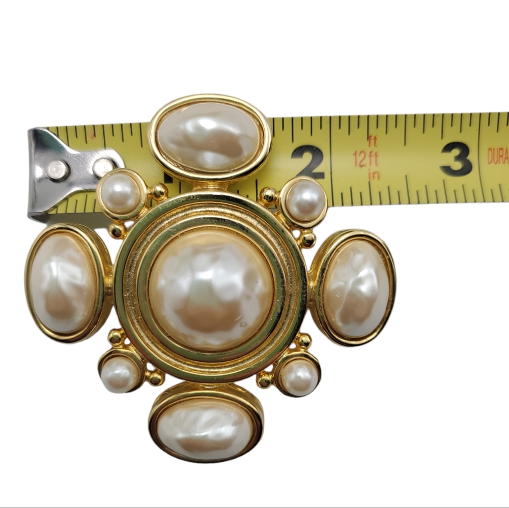 Givenchy Brooch - Picture 3 of 6